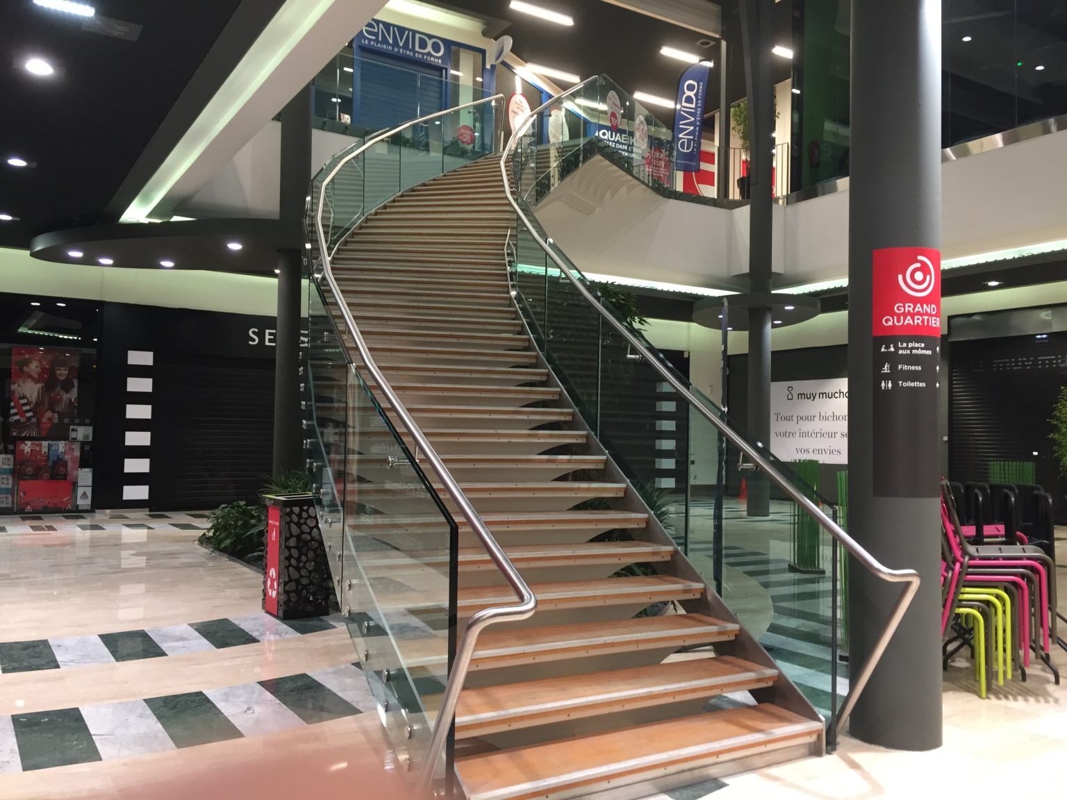 Photo : Géant Grand Quartier Rennes, 2010.